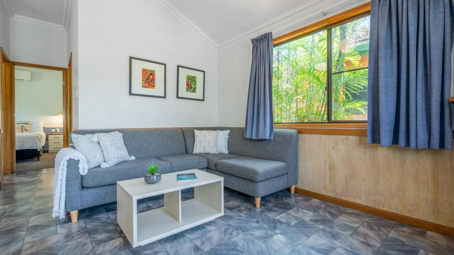 Big4 Tasman Holiday Parks - South Mission Beach 4*,